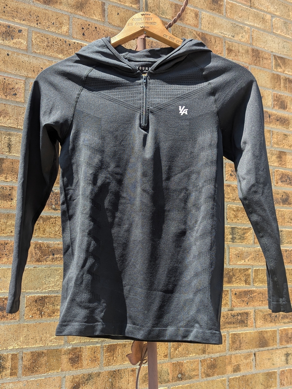 YoungLA Supervillain Compression Hoodie Mens Small Black Quarter Zip